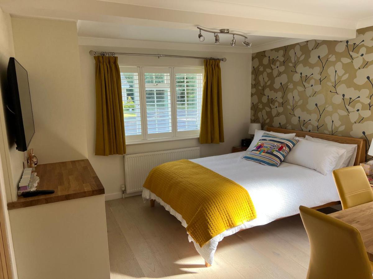 No 64 Bed And Breakfast Lymington Exterior foto